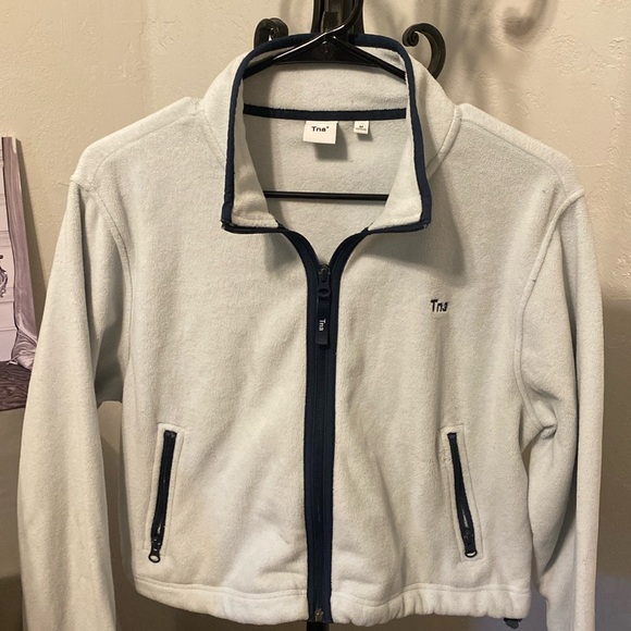 Tna - Picture 1 of 1